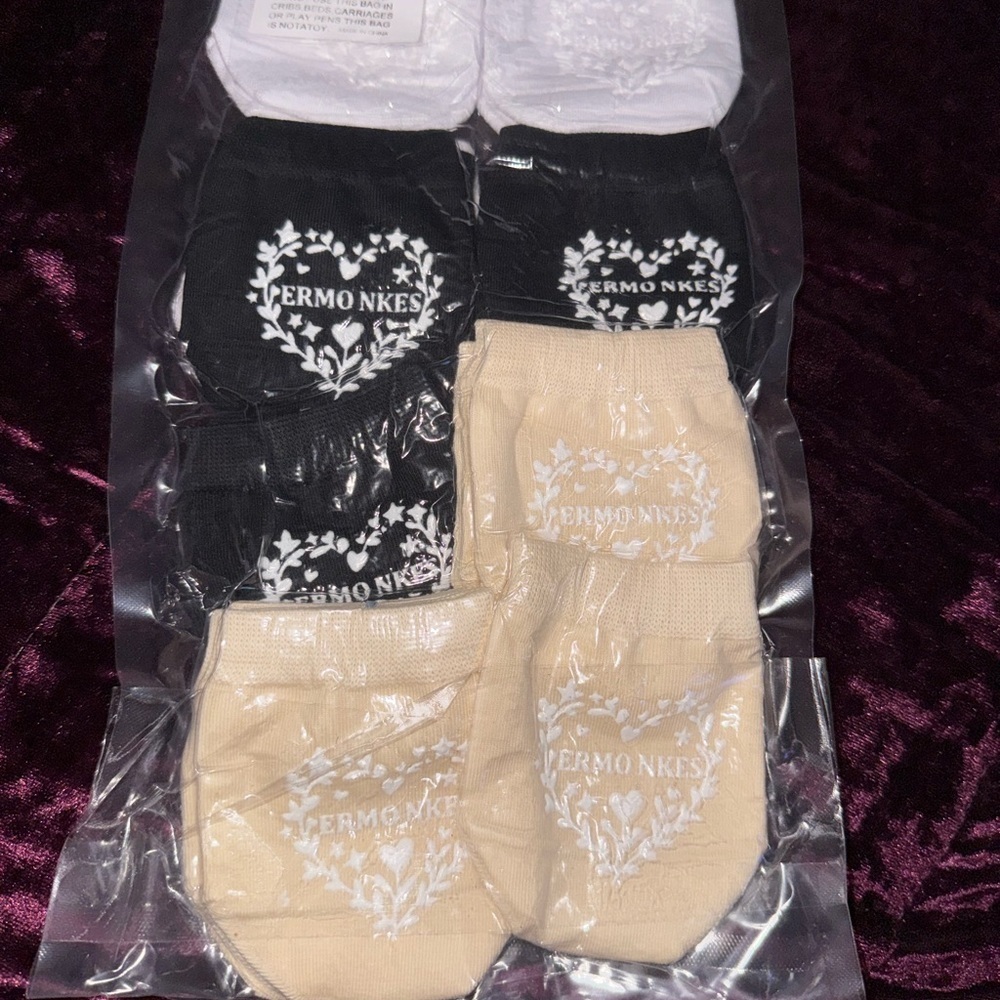 TERMONKES Heart Logo No-Show Socks - Black, Cream, White (8 Pack) - Picture 2 of 2